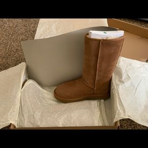 Ugg Women’s Classic Tall II Boot